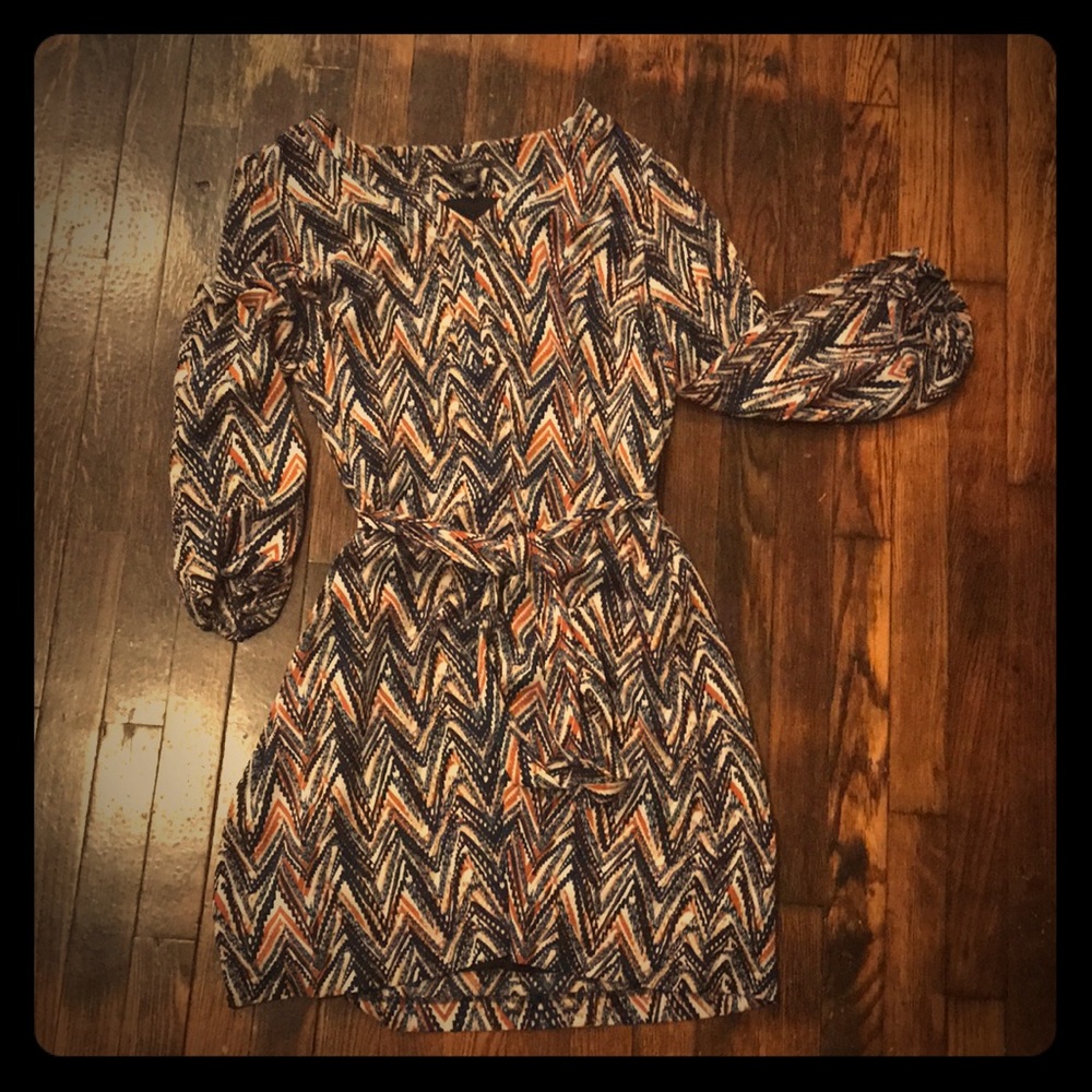 Long-sleeved belted shift dress